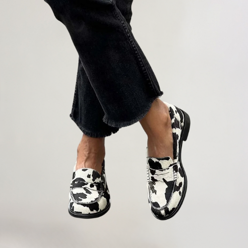 Veerle | Cow-pattern Loafers